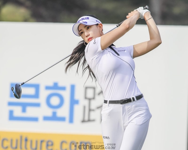 Người nghèo chơi golf ở Hàn Quốc
